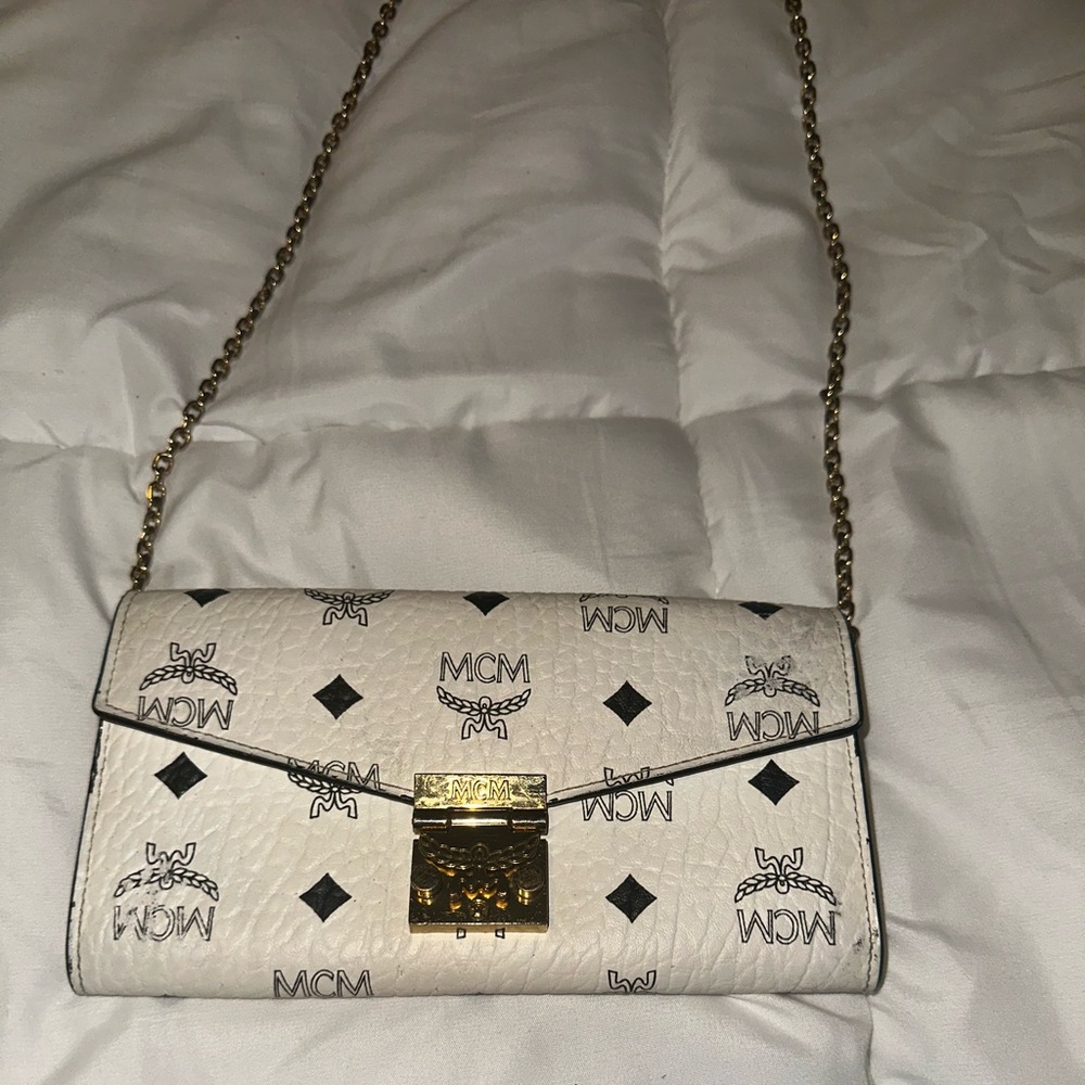 MCM Worn TRACY WALLET ON CHAIN bag